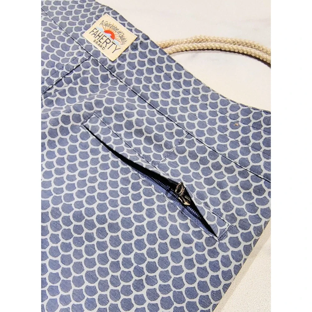 Faherty Brand Board Shorts Mens Size 30 Blue Batik Beach Fish Scale Print